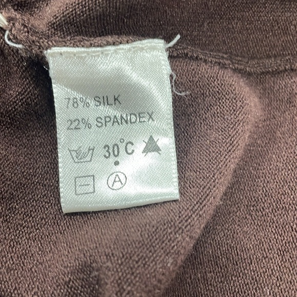 Sculpture Silk brown pullover silk blend top with ruched sides and arms; size L - Picture 6 of 7